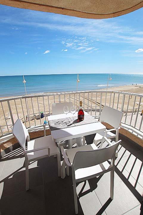 Apartamento Primera Linea Playa Centro De Guardamar Appartement Guardamar del Segura Buitenkant foto