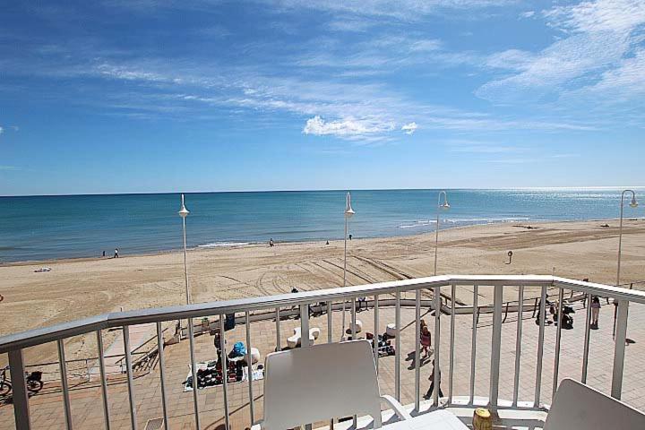 Apartamento Primera Linea Playa Centro De Guardamar Appartement Guardamar del Segura Buitenkant foto